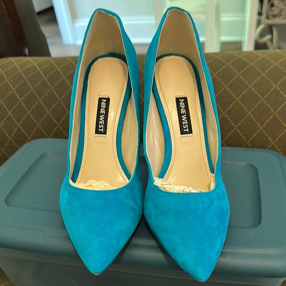 Nine West Women's Blue Suede Heels - Picture 5 of 11